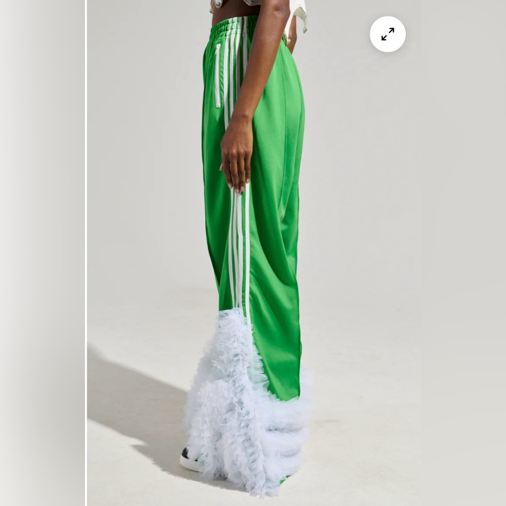 AKIRA Bright Green Wide-Leg Fuzzy Hem Pants - Picture 3 of 5